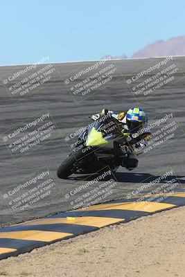 media/Mar-24-2025-Moto Forza (Mon) [[57ce5c5cff]]/1-Advanced Group/Session 2 (Bowl)/